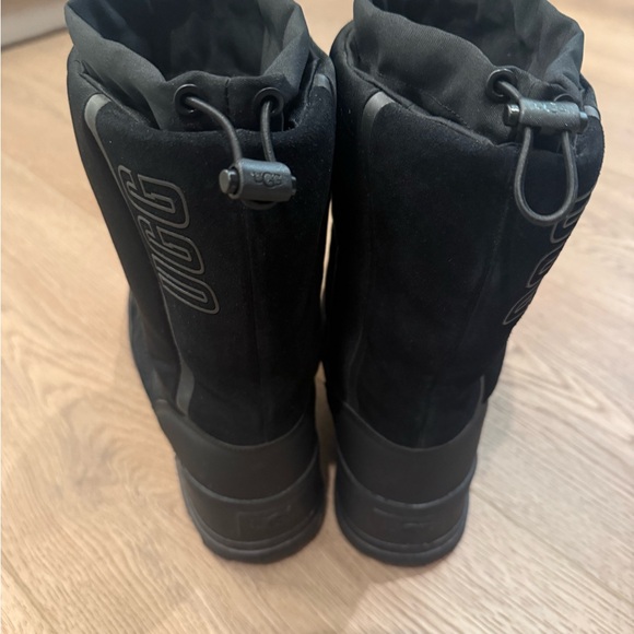 UGG Black Winter Boots - Picture 1 of 6